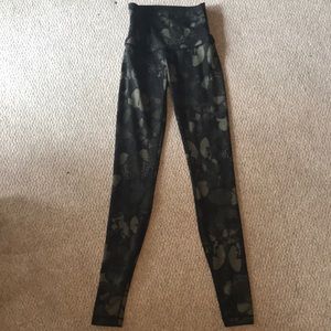 Lululemon Butterfly Leggings size 4